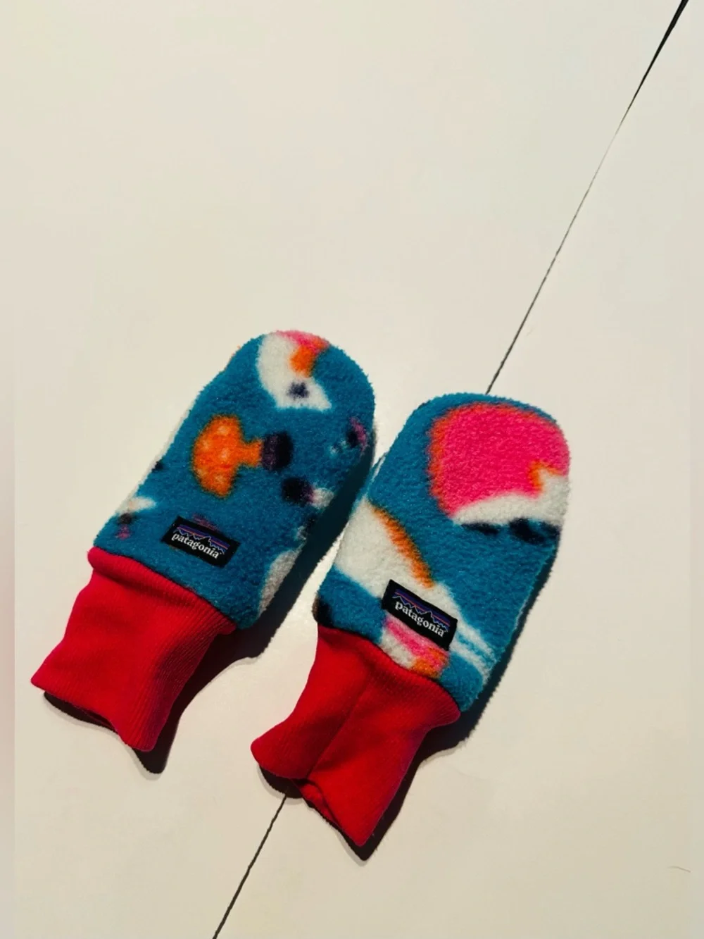 Patagonia, Gap & Old Navy Toddler Gloves - 5 Pairs